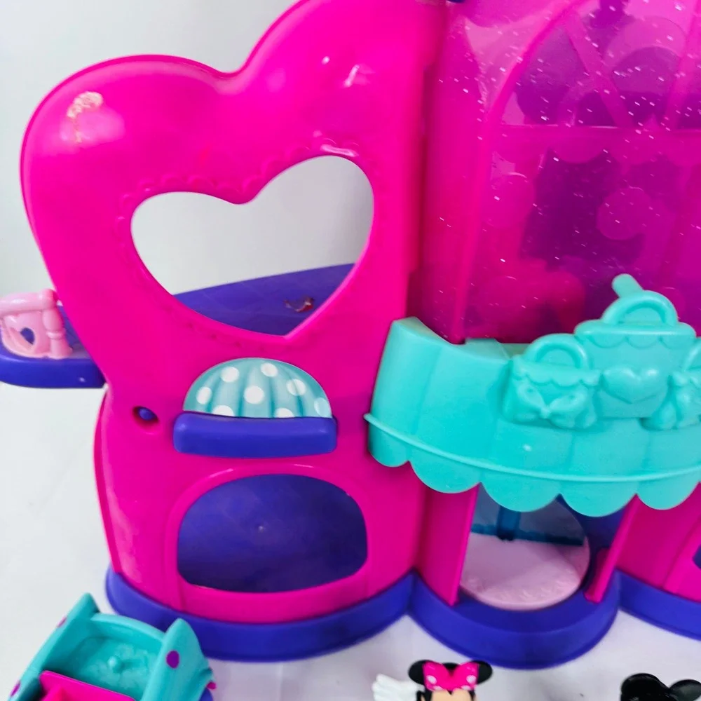Disney Minnie Mouse Fabulous Shopping‎ Mall w/ Car and figures